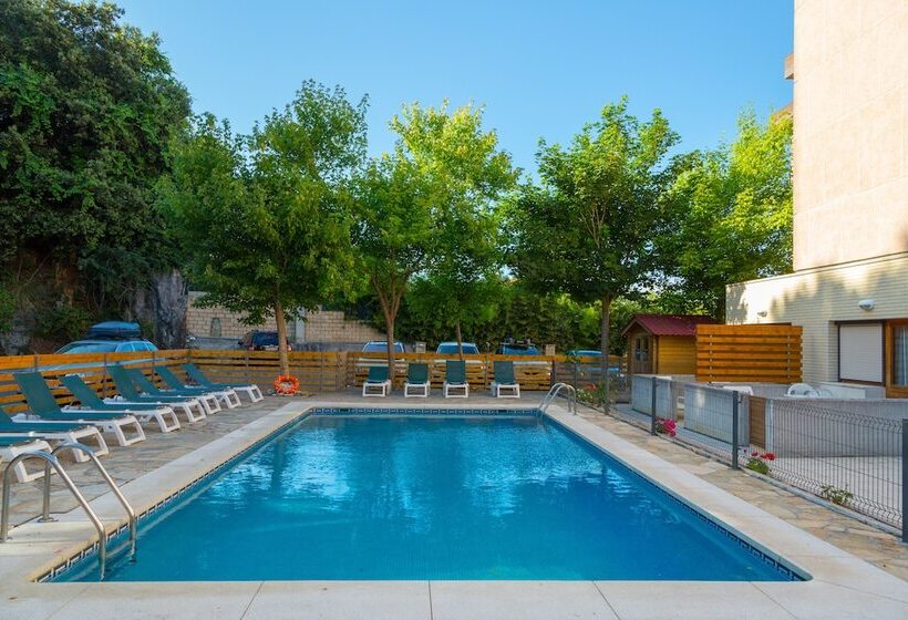 Apartamentos Los Arces