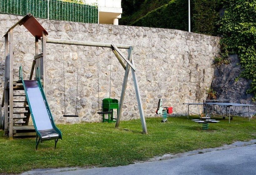 Apartamentos Los Arces