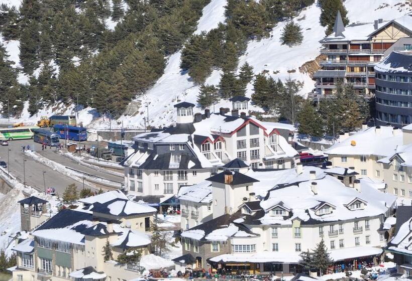 Apartamentos Sabica Nevada Plaza