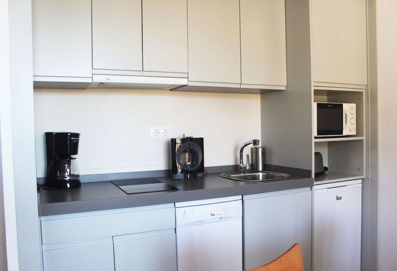 Apartamentos Sabica Nevada Plaza