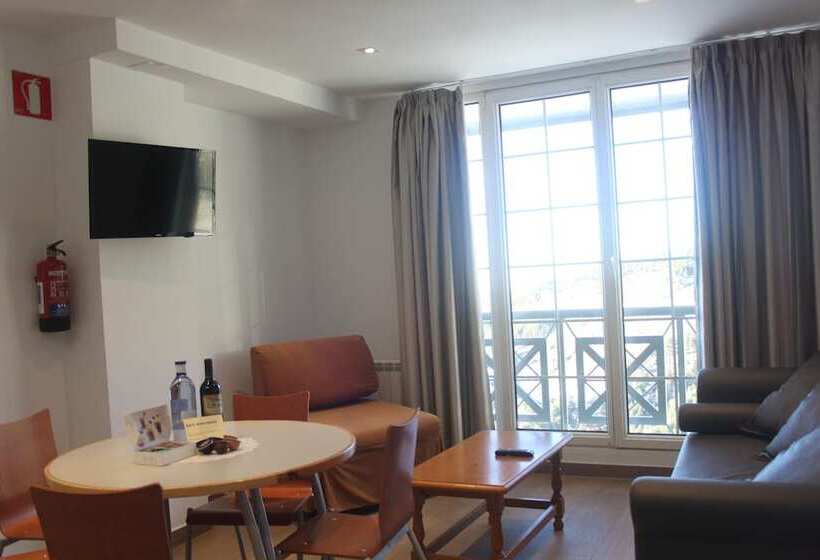 Apartamentos Sabica Nevada Plaza