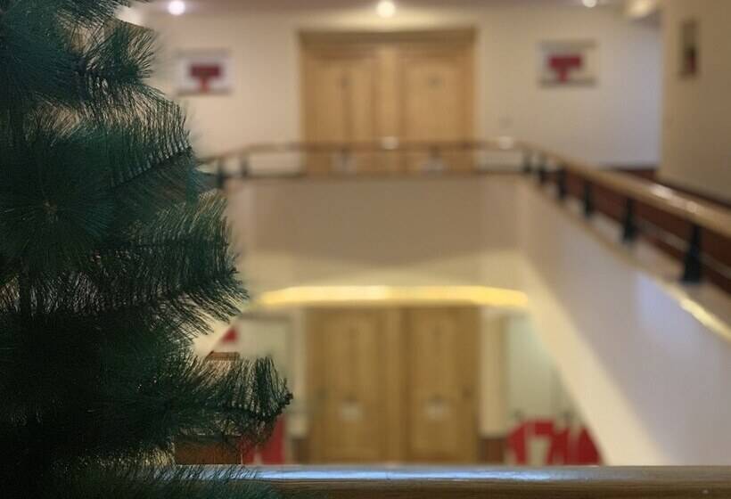 Apartamentos Sabica Nevada Plaza