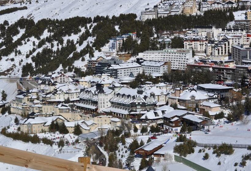 Apartamentos Sabica Nevada Plaza