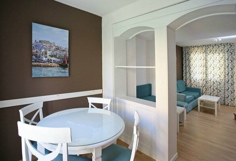 Apartamentos Turísticos Jardines del Plaza