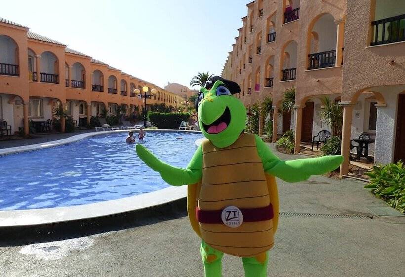 Apartamentos Turísticos Jardines del Plaza