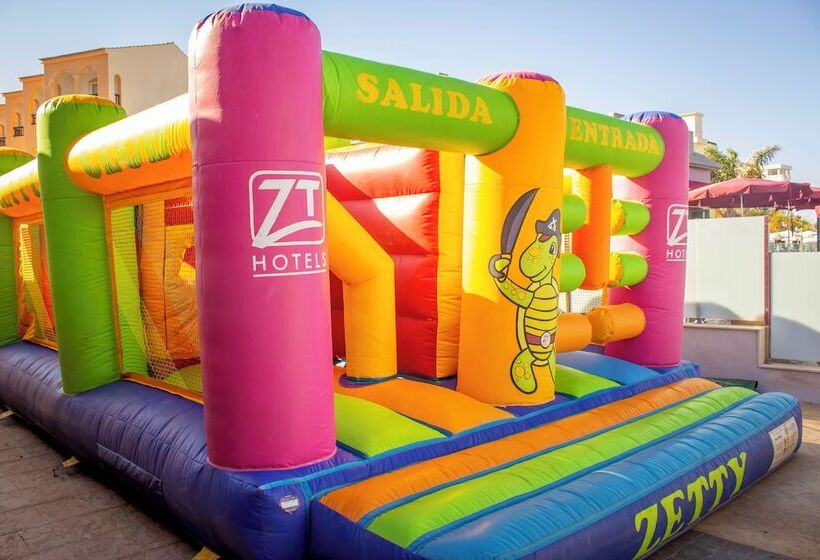 Apartamentos Turísticos Jardines del Plaza