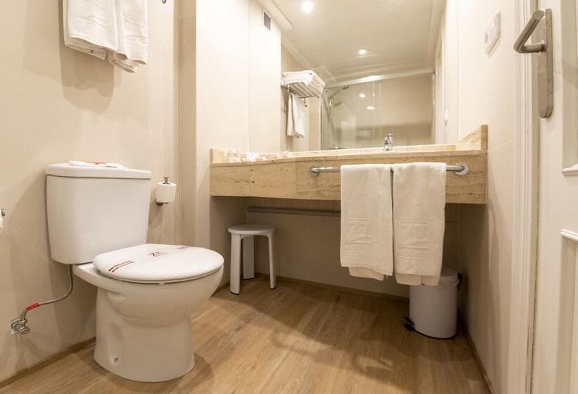 Apartamentos Turísticos Jardines del Plaza