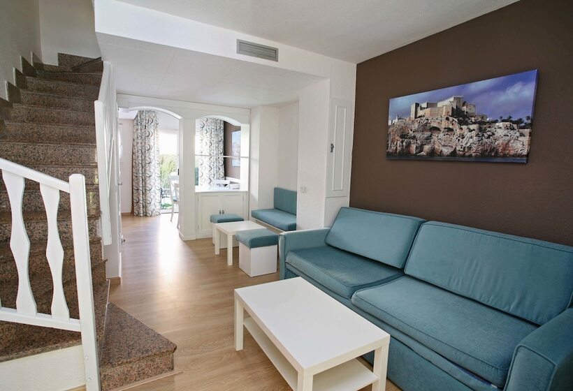 Apartamentos Turísticos Jardines del Plaza