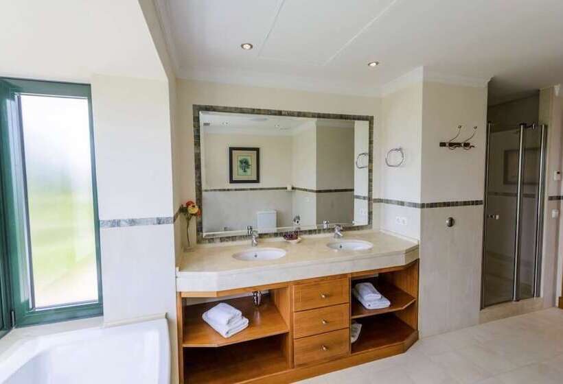 Arcos Golf Hotel Cortijo Y Villas