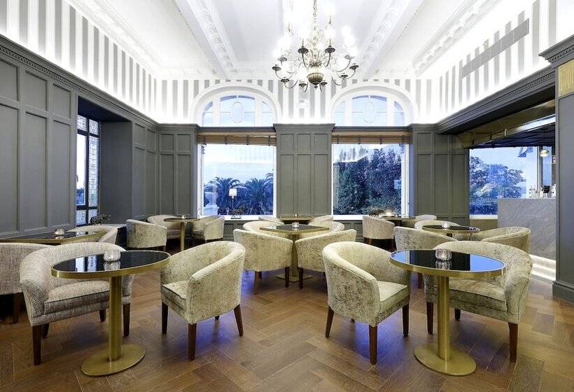 Eurostars Hotel Real