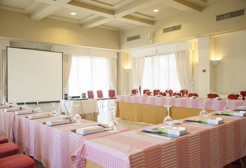 هتل AZZ Guadacorte - Campo de Gibraltar