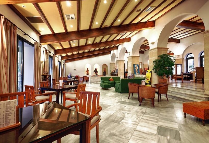 هتل AZZ Guadacorte - Campo de Gibraltar