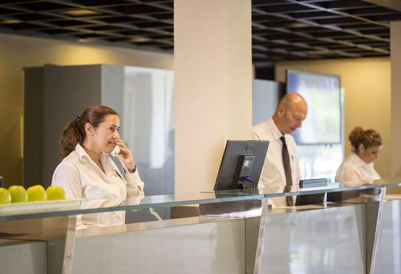 Hipotels Playa La Barrosa - Adults Only