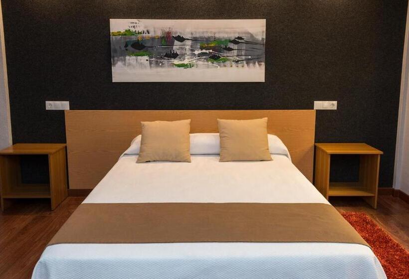 客栈  H. Ciudad De Lepe