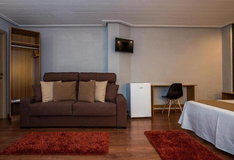 客栈  H. Ciudad De Lepe