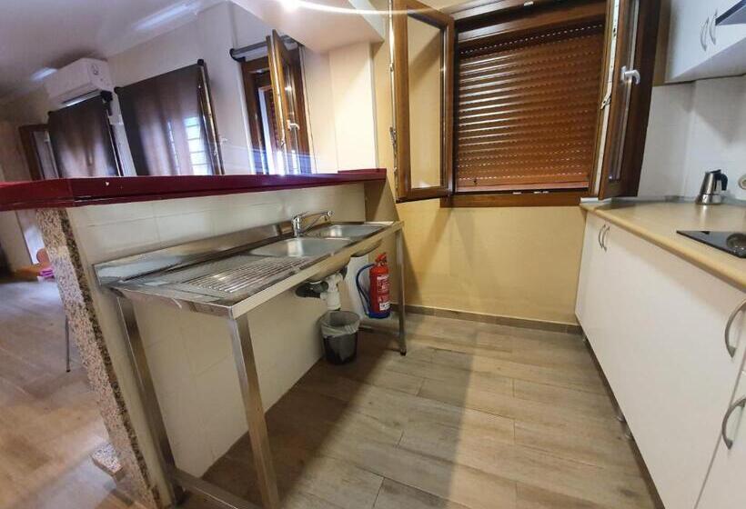 客栈  H. Ciudad De Lepe