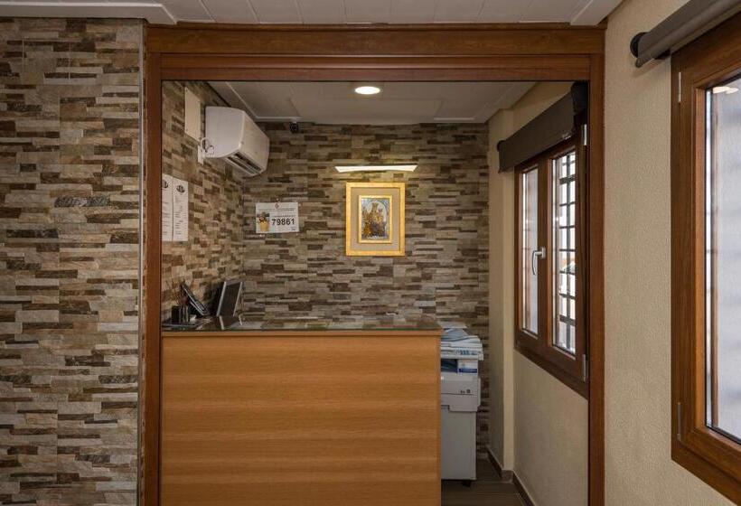 客栈  H. Ciudad De Lepe