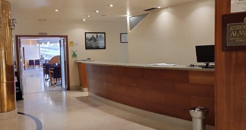 Отель Almirante