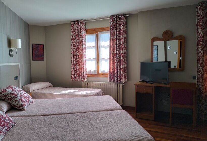 בית מלון כפרי Aragüells