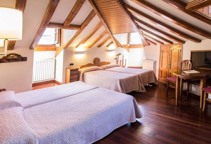 בית מלון כפרי Aragüells