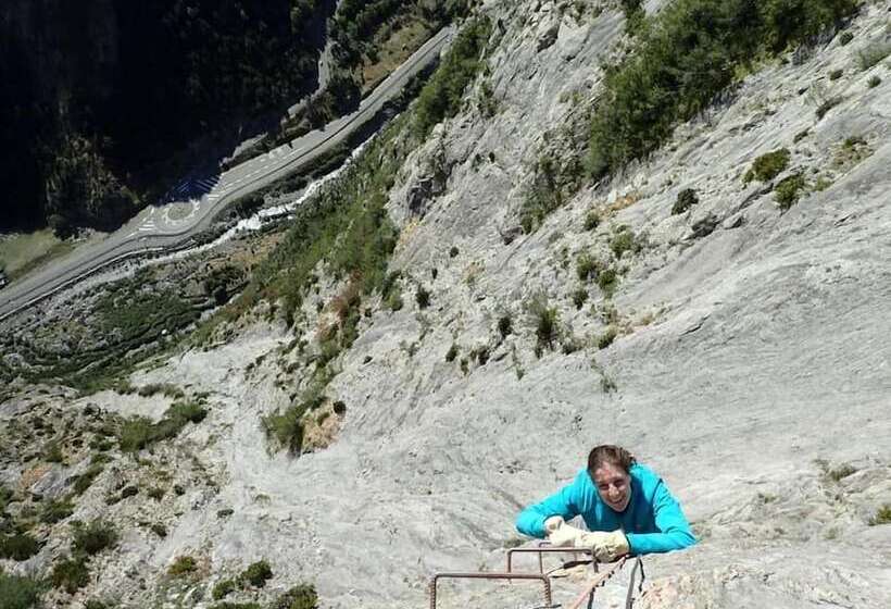 בית מלון כפרי Aragüells