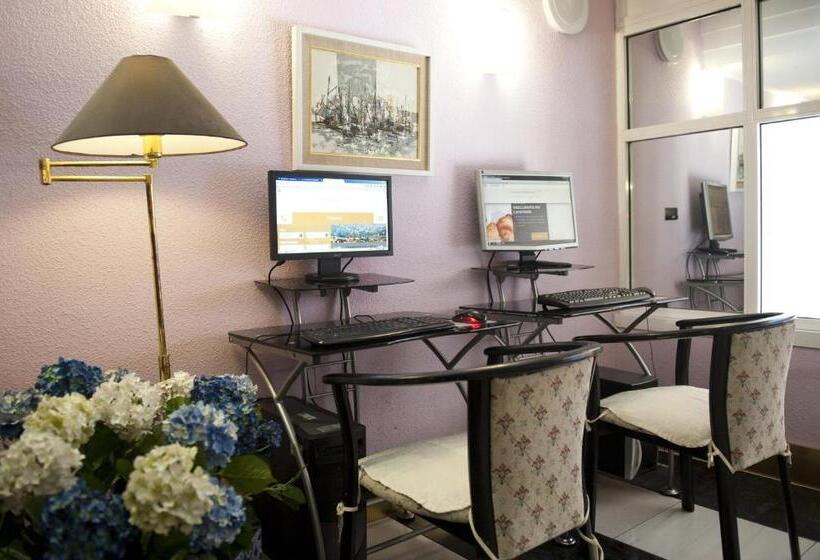 酒店 Arha Santander