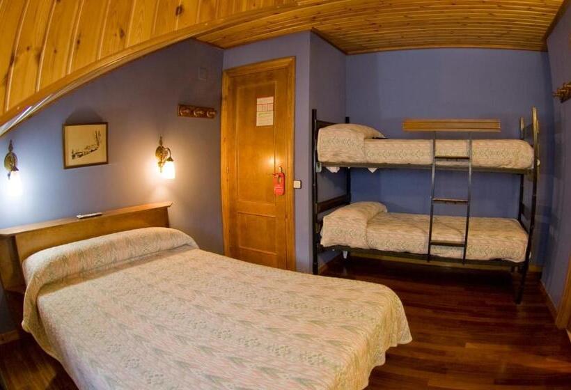 酒店 Avenida Benasque