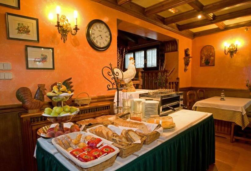 酒店 Avenida Benasque