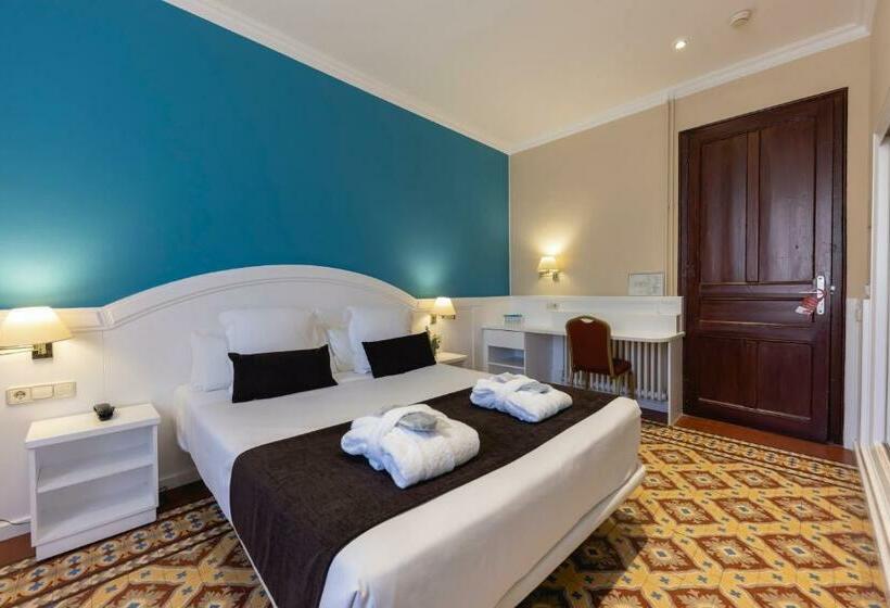 1881 Hotel Balneario Vichy Catalan