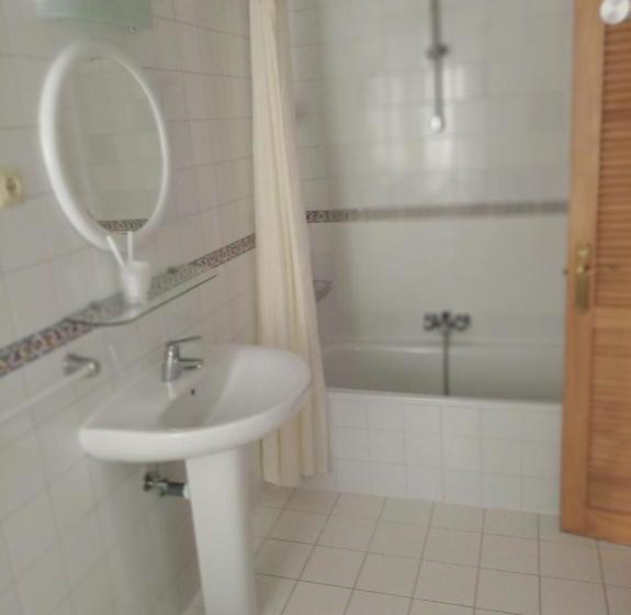 בית מלון כפרי Balneario De Las Caldas De Besaya