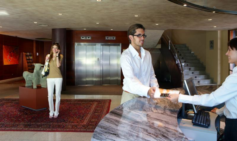 هتل Carlemany Girona