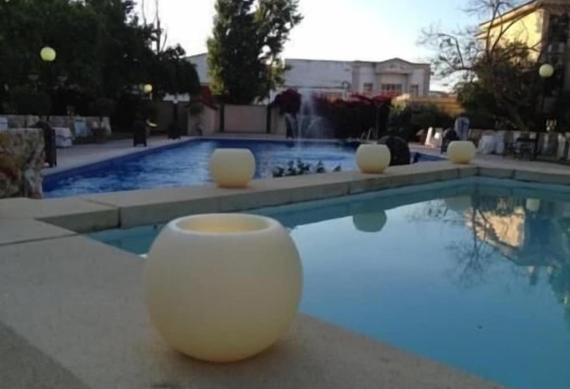 فندق Castillo De Montemayor