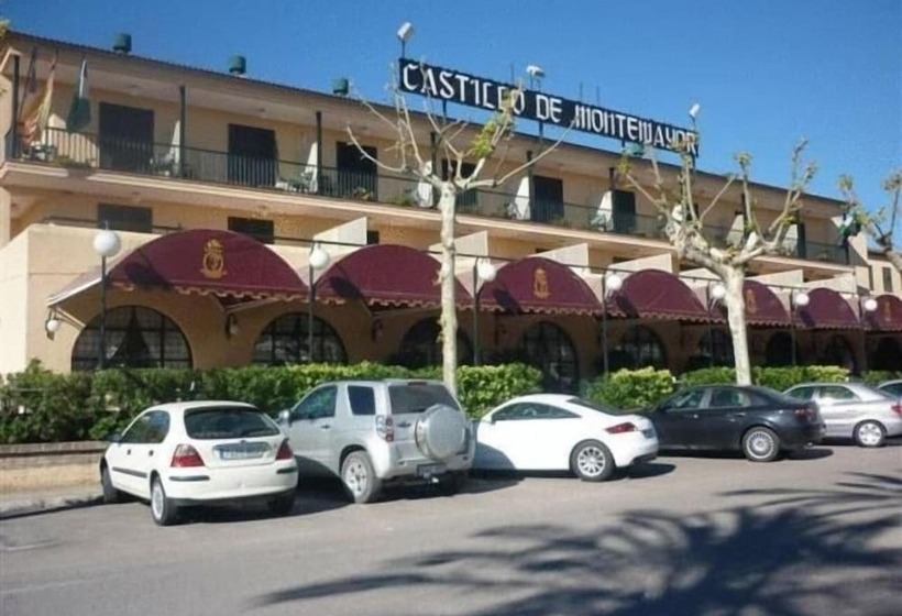 فندق Castillo De Montemayor