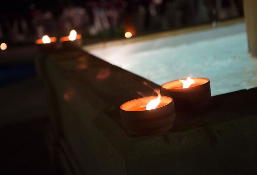 فندق Castillo De Montemayor