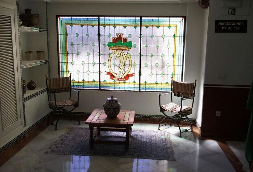 فندق Castillo De Montemayor