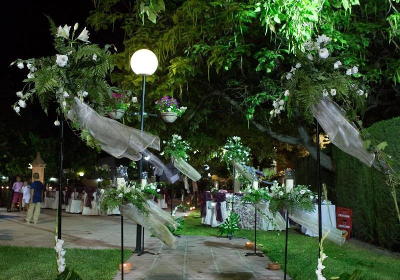 فندق Castillo De Montemayor