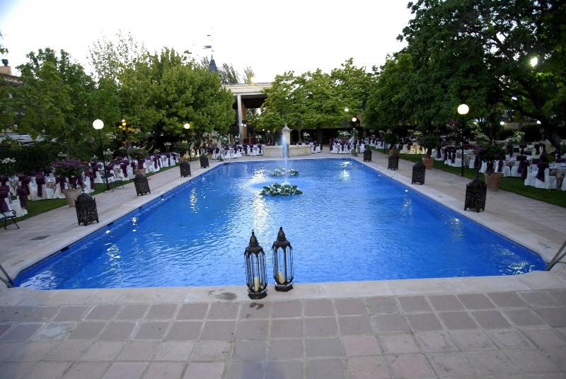 فندق Castillo De Montemayor