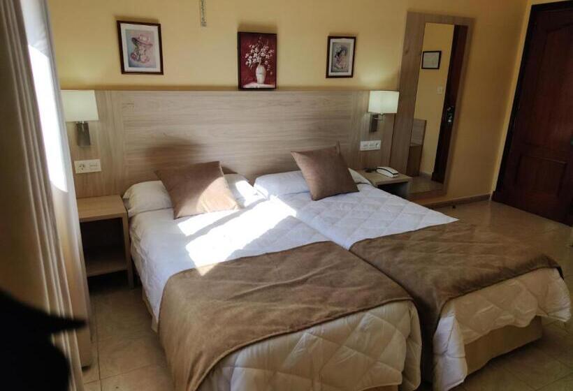 Отель Catalan Puerto Real