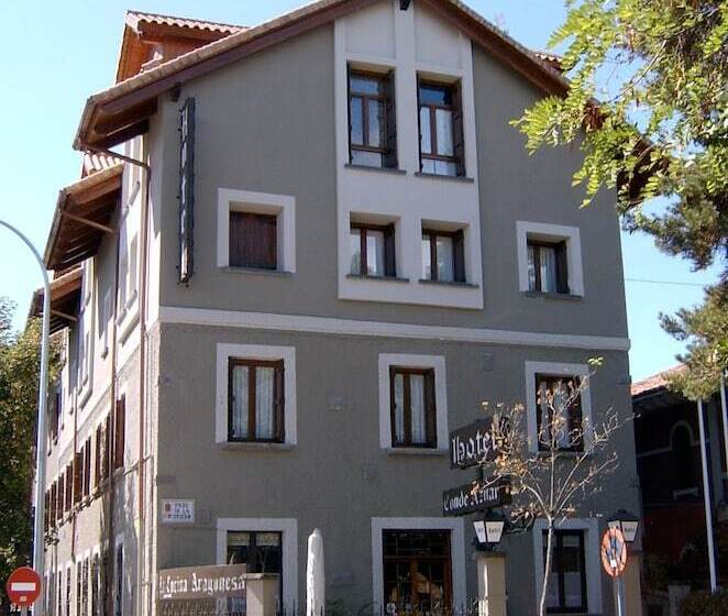 בית מלון כפרי Conde Aznar