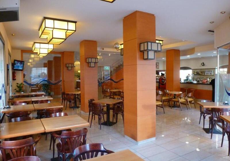 ホテル Costa Brava