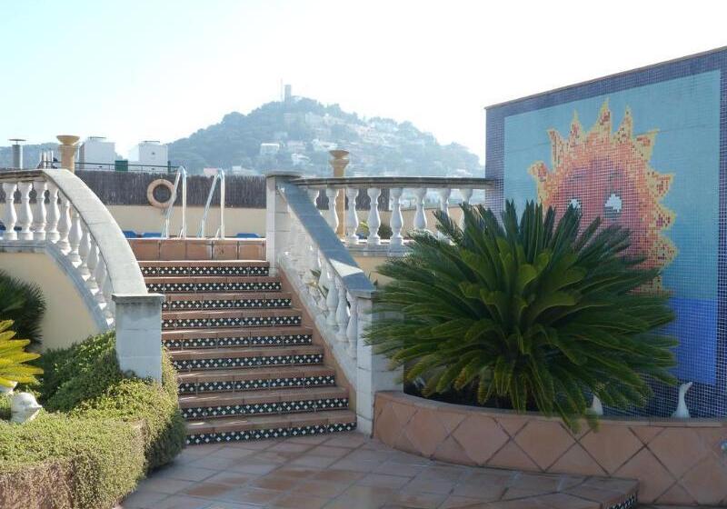 ホテル Costa Brava