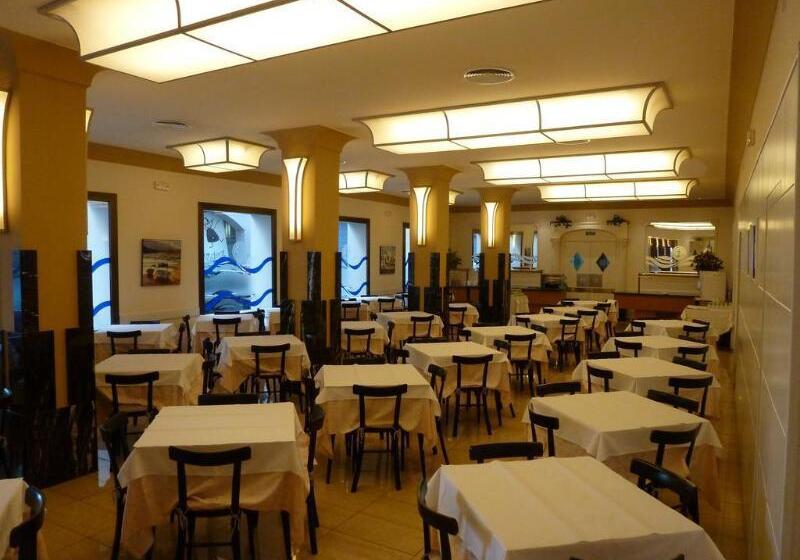 ホテル Costa Brava