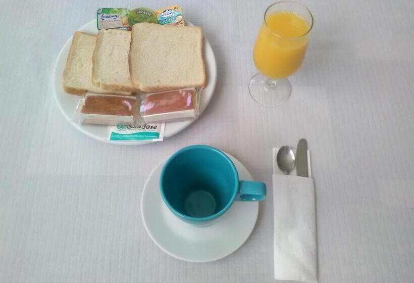 هتل Costa Cántabra