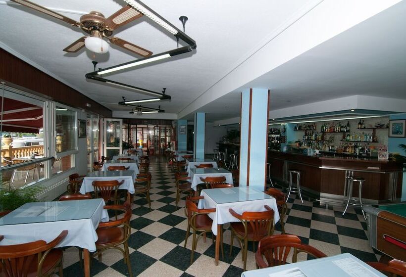 ホテル Costa De Ajo