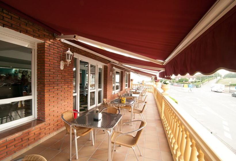 ホテル Costa De Ajo