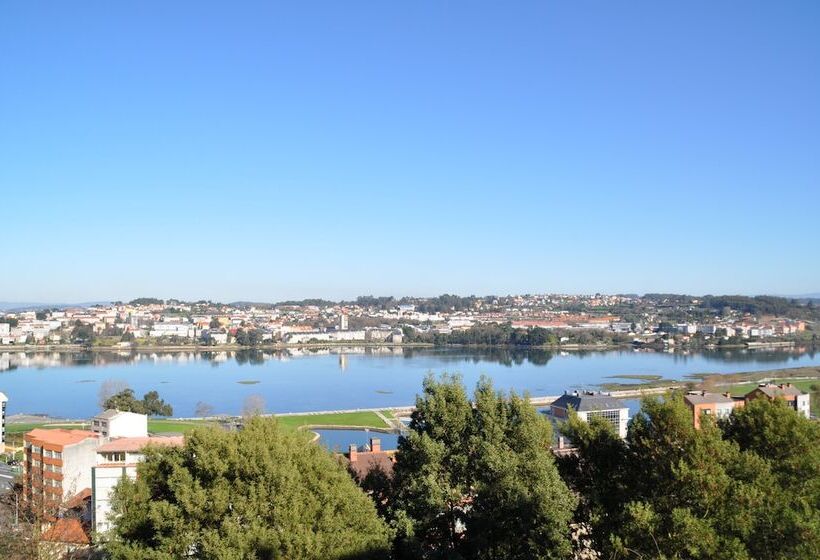 هتل Crunia I A Coruna