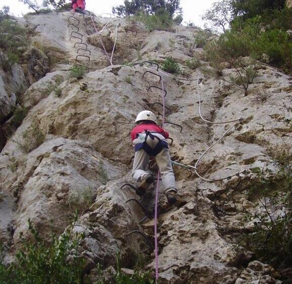 فندق De Montaña Uson