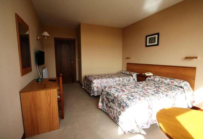 هتل Dunas De Oyambre