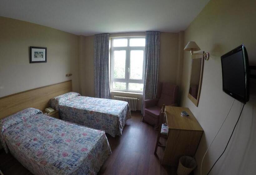 هتل Dunas De Oyambre