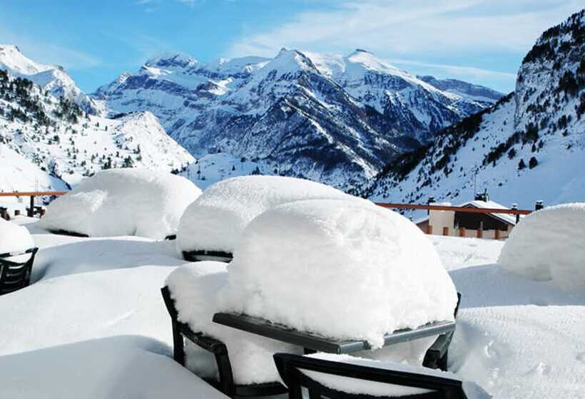 فندق Edelweiss Candanchu